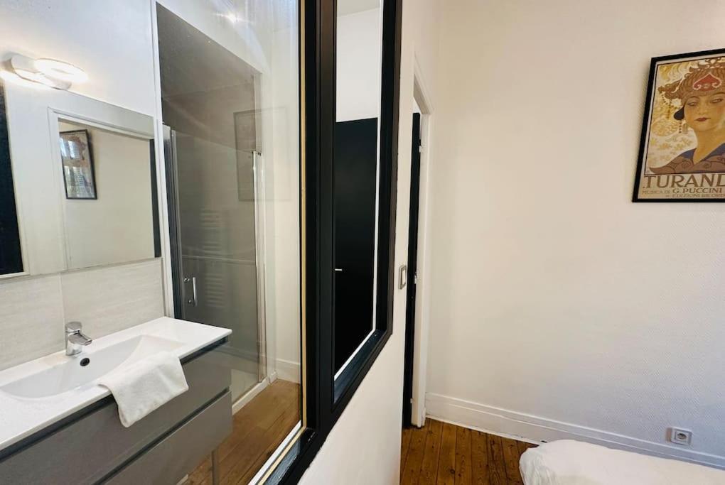 Standing Apartment T2 Near The Train Station And 图尔 外观 照片